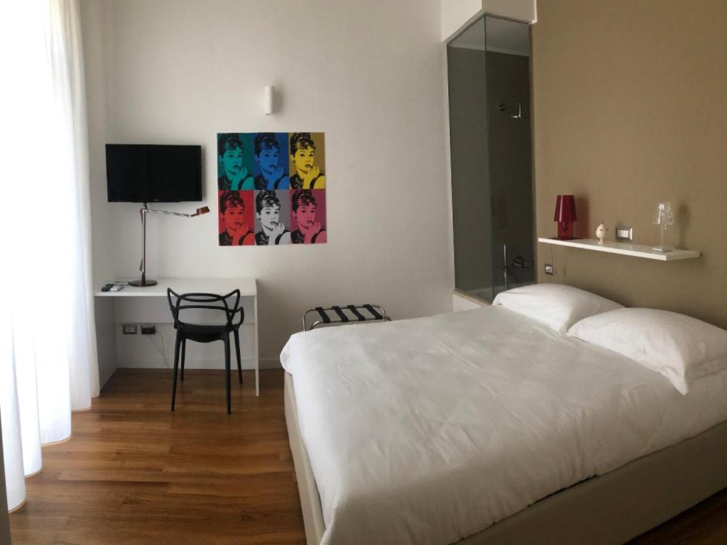 lo-schiaccianoci-bed-and-breakfast-camera